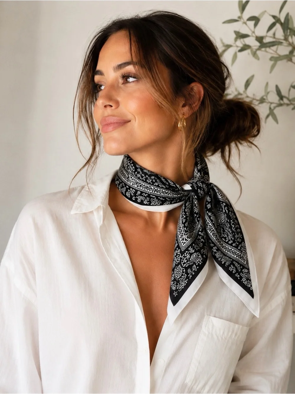 Lauren Ralph Lauren 100% Silk Scarf Quiet Luxury Black White Paisley Old Money